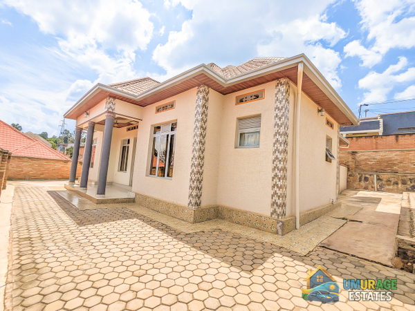 HOUSE FOR SALE IN KANOMBE, KIGALI